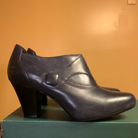 Booties - Picture 2 of 8